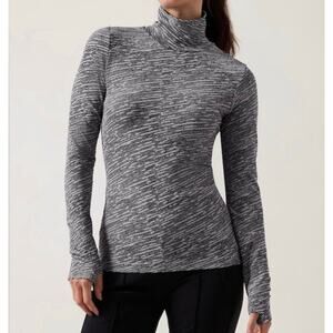 Athleta NWOT Flurry Turtleneck Long Sleeve Seamless Fitted Black Grey Size Med